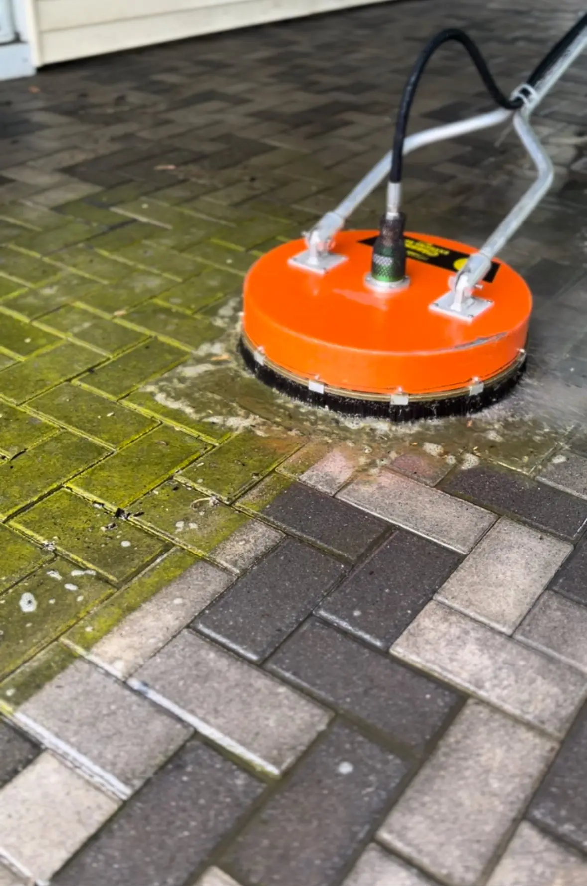 Professional exterior cleaning equipment